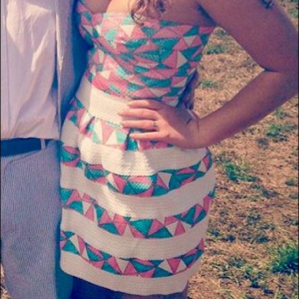 Dress - Picture 2 of 2